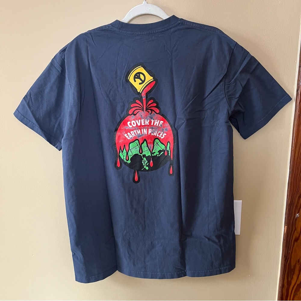Cover The World In Peaces Men's Navy Short Sleeve Tee